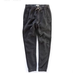 The Après Pant in Charcoal from Taylor Stitch